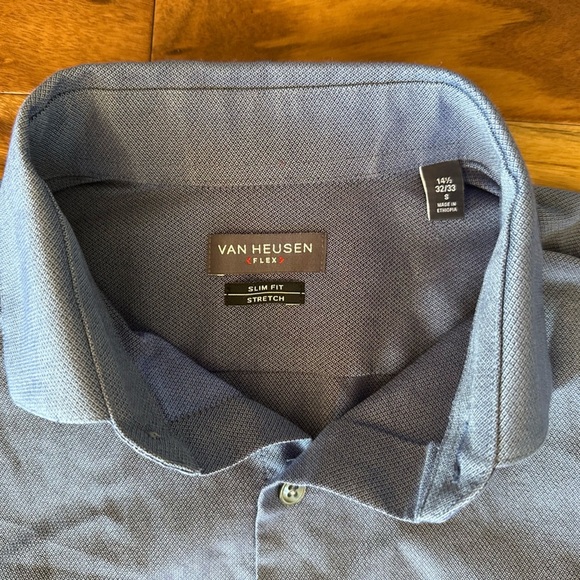 Van Heusen Flex Slim Fit Stretch Blue Button Down Dress Shirt size Small 14.5 - Picture 2 of 3